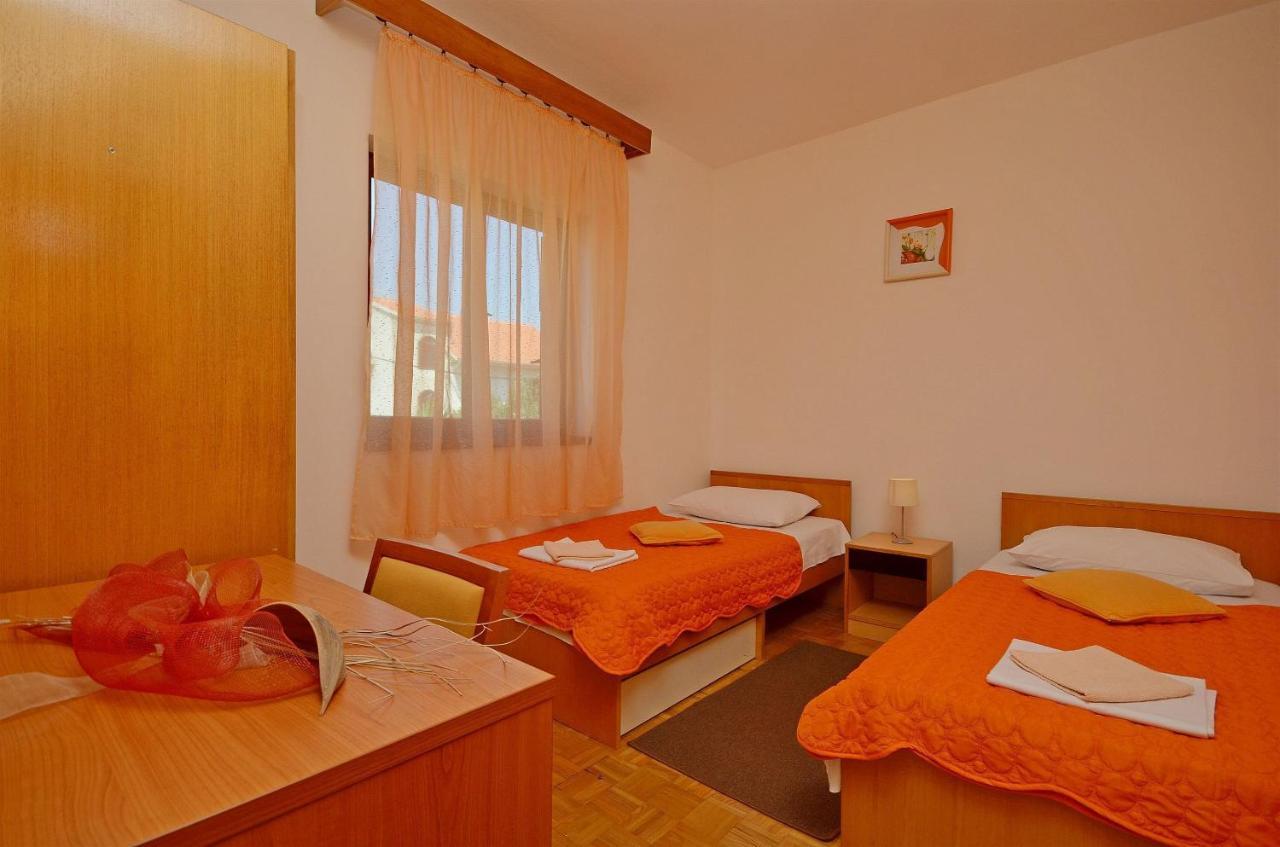 וודיצה Apartment And Room Ivica מראה חיצוני תמונה