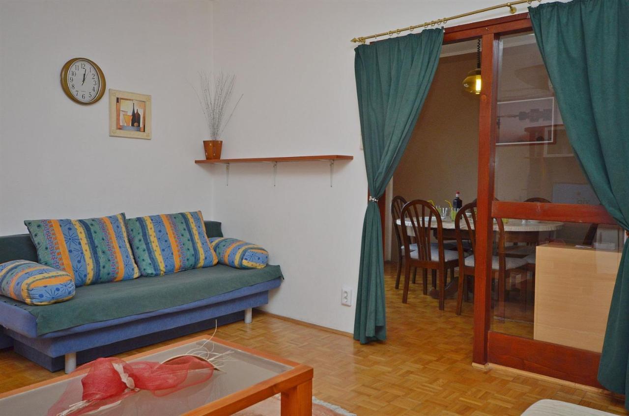 וודיצה Apartment And Room Ivica מראה חיצוני תמונה