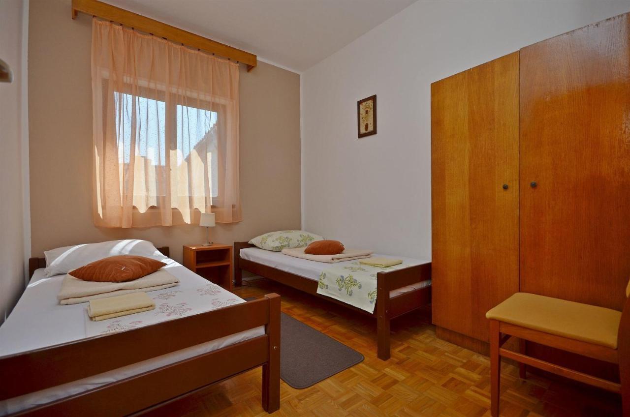 וודיצה Apartment And Room Ivica מראה חיצוני תמונה