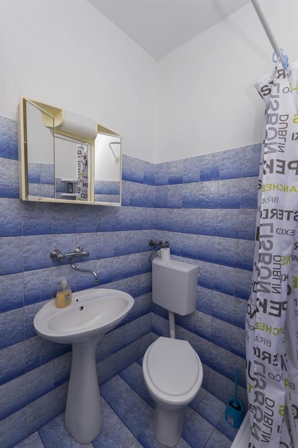 וודיצה Apartment And Room Ivica מראה חיצוני תמונה